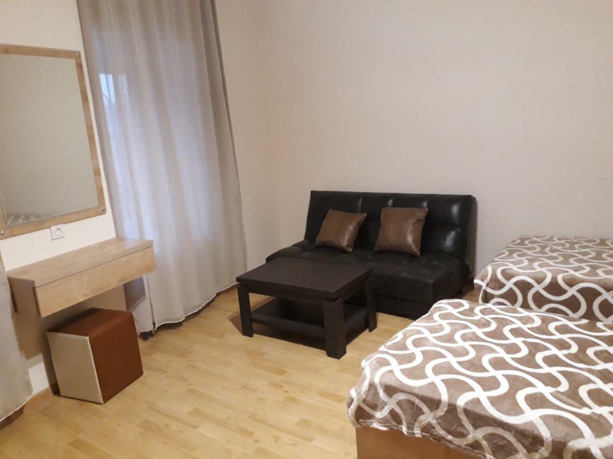 2 Bedroom Apartment In Chugureti 第比利斯 外观 照片